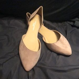 Very cute dress flats